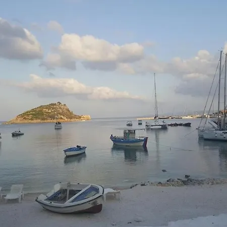 Homer's Hideaway Villa